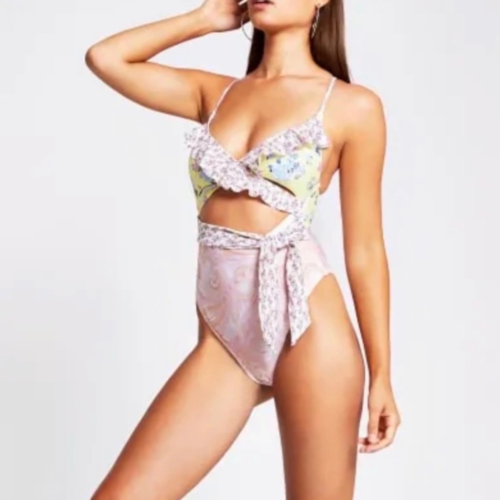 River Island Resort Floral Ruffled Swimsuit Mixed Print Women's Size 2 T